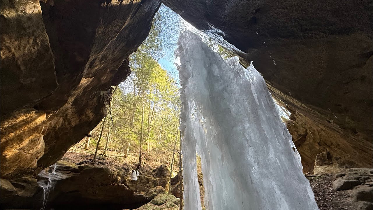 Searching For Waterfalls in Red Rock Hollow
