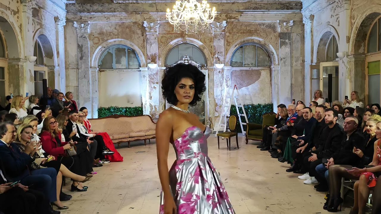 Vassilios Kostetsos “Hollywood Divas”