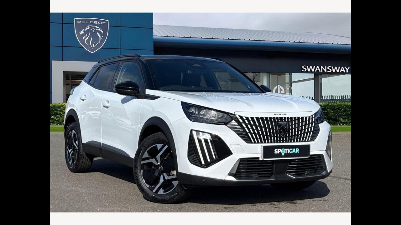 Продается подержанный Peugeot 2008 1.2 HYBRID GT | Swansway Chester Peugeot