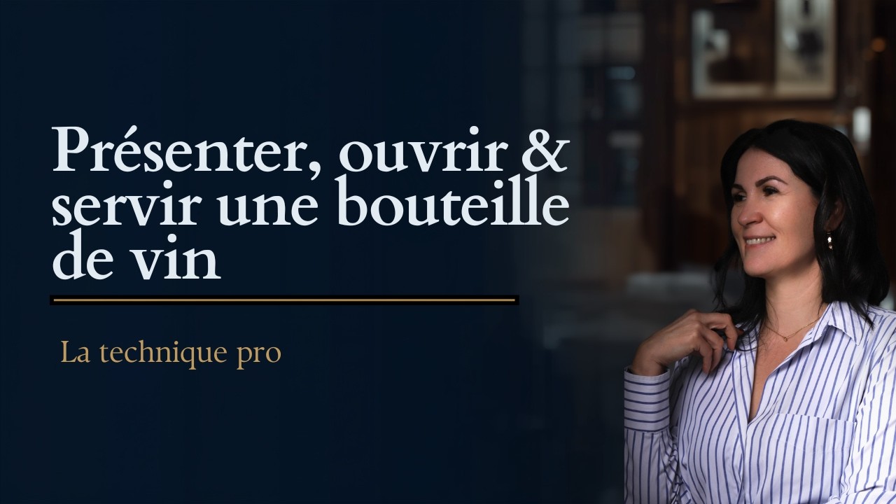 L'OUVERTURE ET LE SERVICE D'UNE BOUTEILLE DE VIN DEBOUT