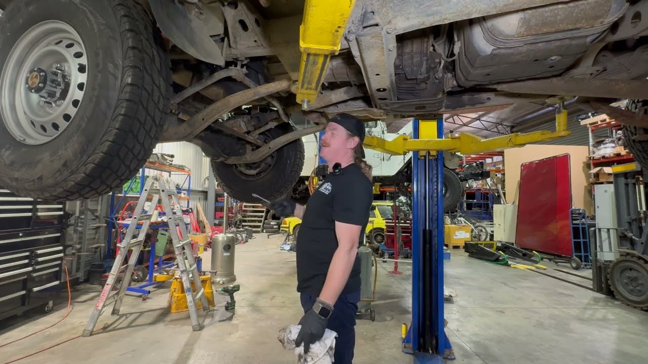 How to Do an Oil & Coolant Flush on a 1hdfte 70 Series Troopy (HDJ78) Project Troopy Episode 3