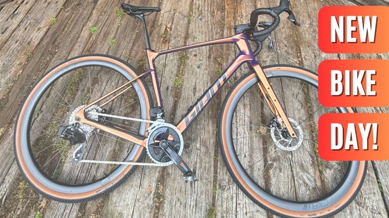 MY 2025 GIANT REVOLT ADVANCED PRO 1 - Gravel Bike