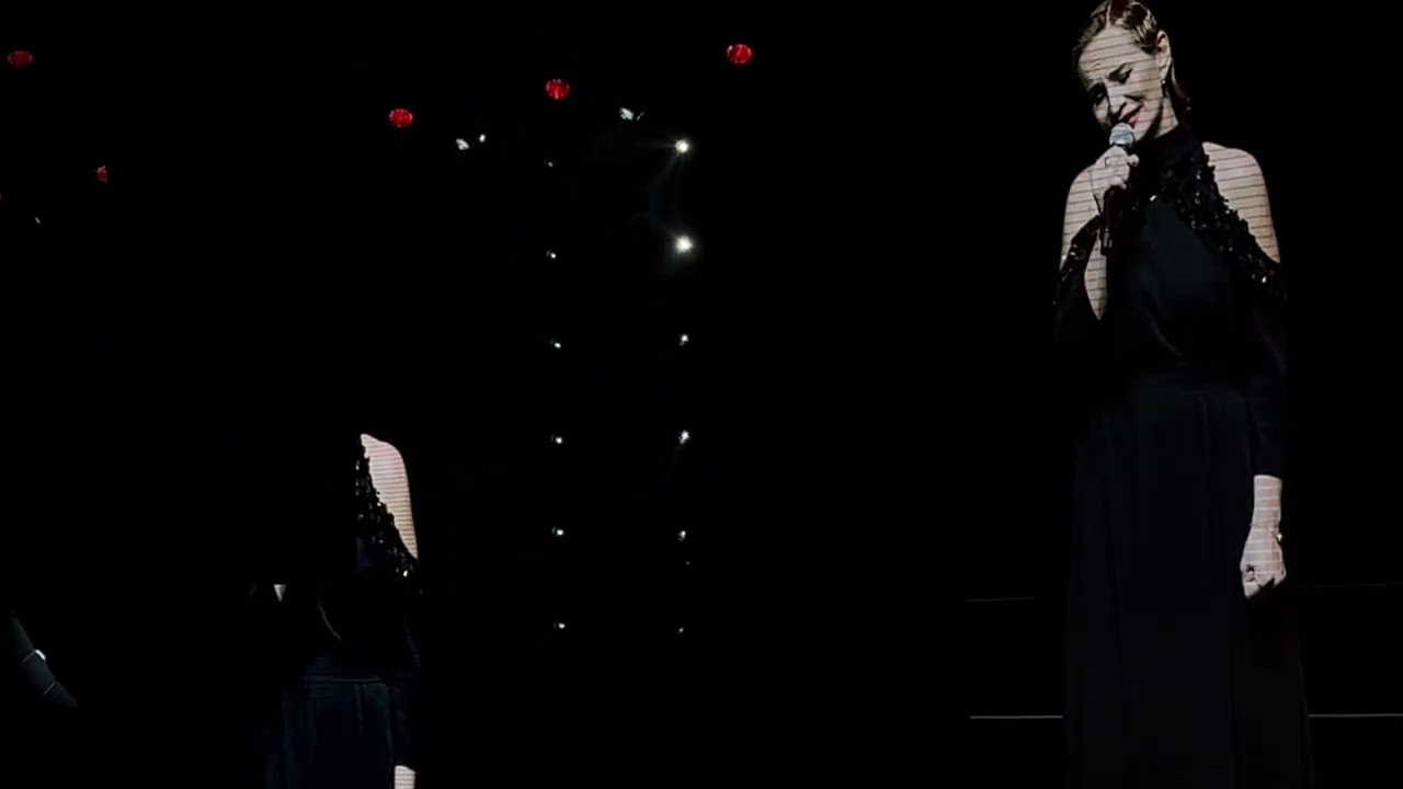 POCTA HANĚ ZAGOROVÉ O2 aréna - Monika Absolonová / Mít tě ráda