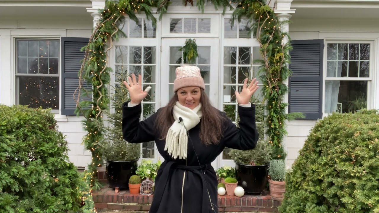 🌲 Front Door Christmas Decor ~ Kitchen Door Container Update 🌲