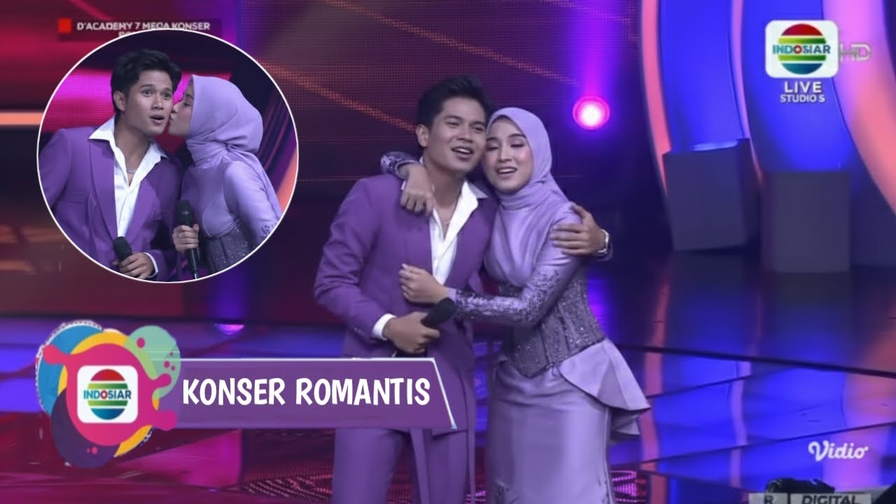 Penonton klepek² !! Duet romantis Valen & Mila bawakan lagu 