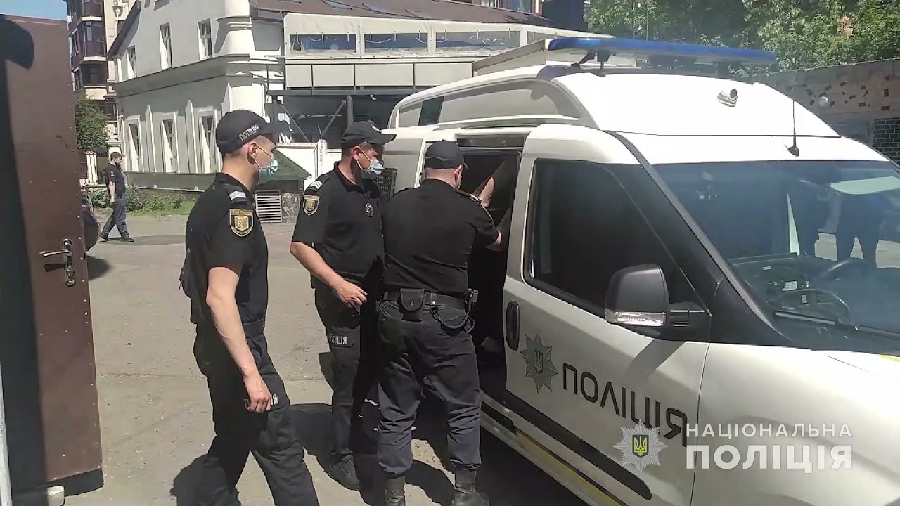 На Полтавщині поліцейські роти конвойної служби провели тактико-спеціальні навчання