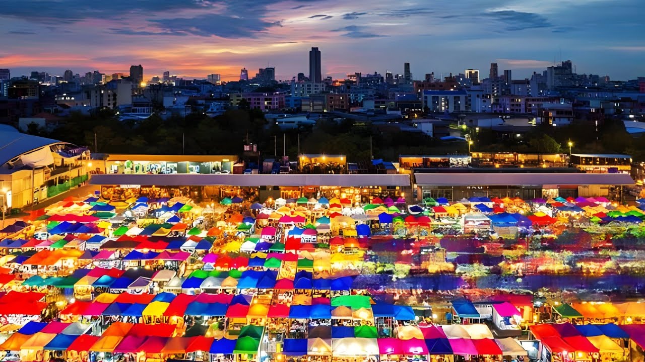 LARGEST MARKET IN THAILAND 15,000 STALLS (Chatuchak Weekend Market)