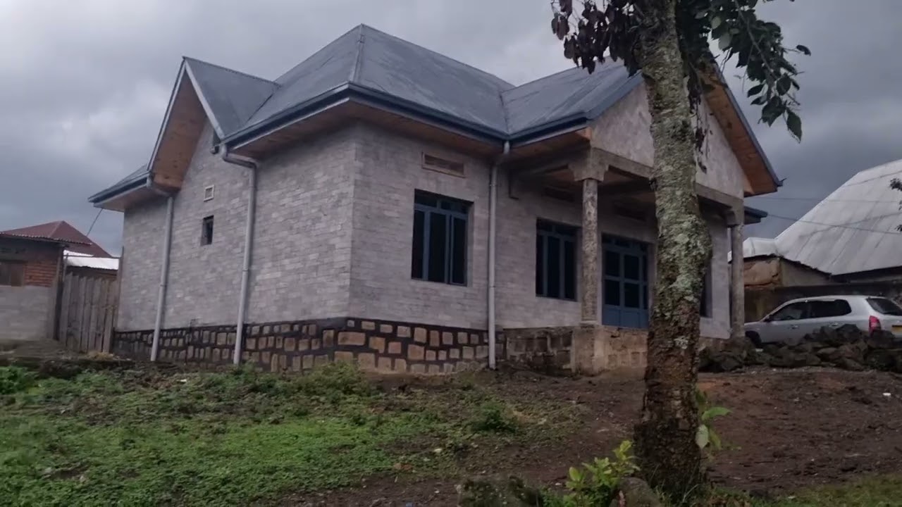 Musanze  plot to build guest house or moter at nice price for more information plz call 0788796038