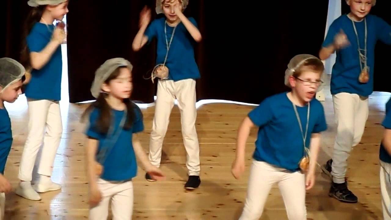 Suligála 2012 Csillaghegyi Ált. Isk. 1/a Huncsáék a Hupikék törpikék!