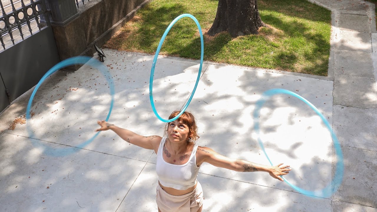 Hula hoop juggling by Mia Sayago from Argentina | IJA Tricks of the Month