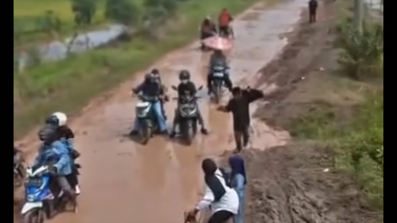 Kritik Jalan Rusak Di Dente Taladas Tulang Bawang