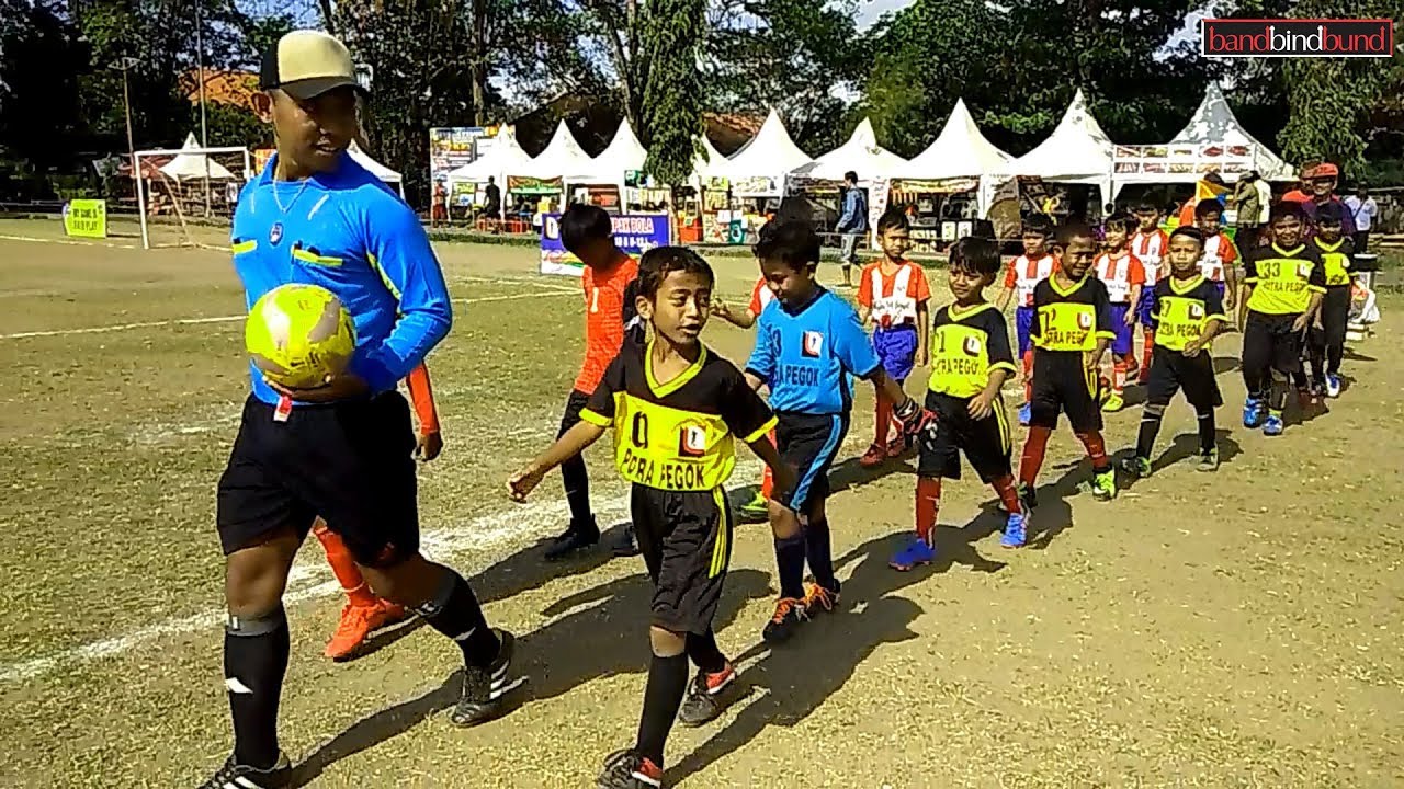 Sepak Bola Anak | Putra Pegok vs Bebek Bengil (2-1) | Band Bermain Sepak Bola