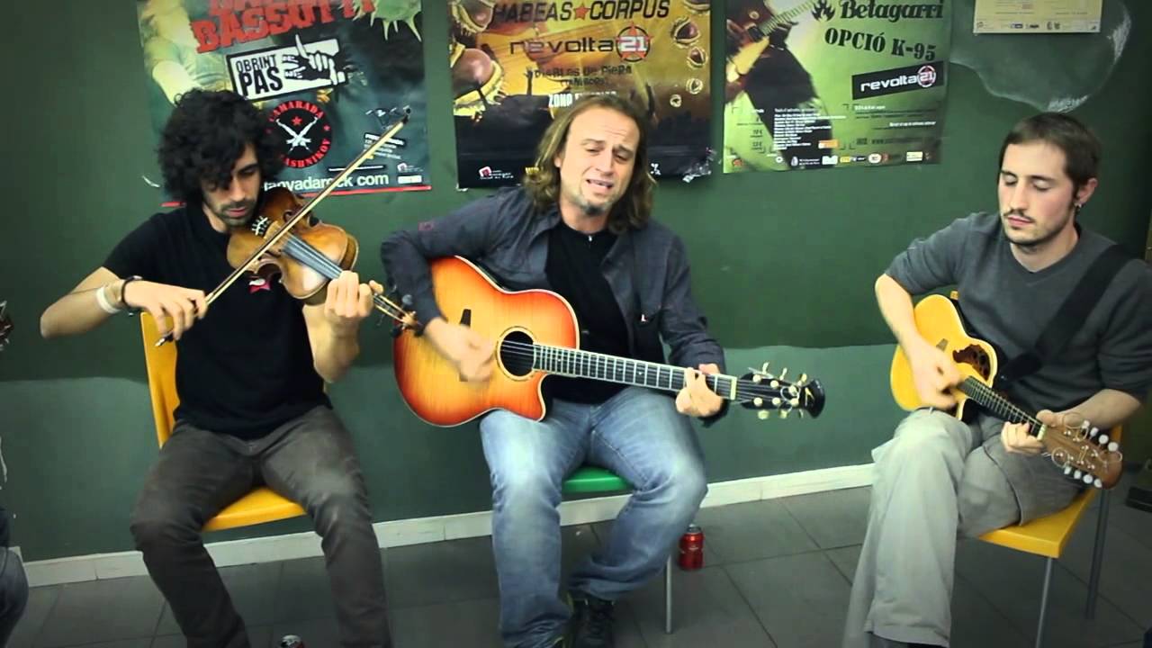 Ebri Knight + Boikot // Enloquecer [Cançons en ruta]