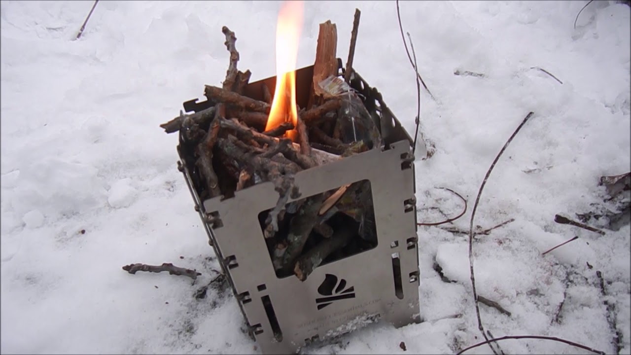 Cold and Snowy Winter Hike with  hot lunch on the Bushbox stove