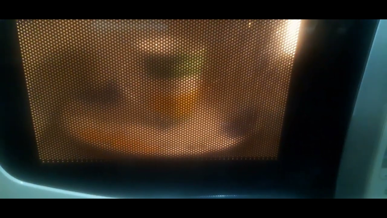 Seu microondas tá sem prato? Solução rápida.kk