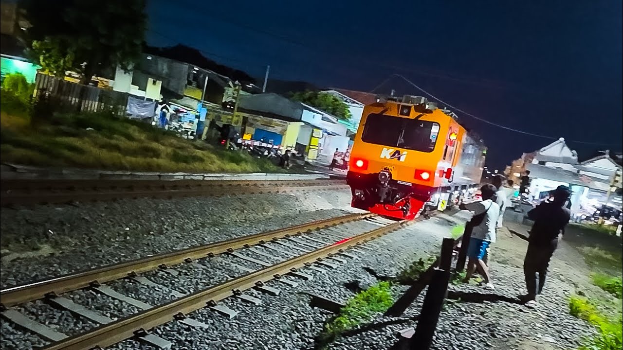 MOMEN KERETA UKUR DAN KIRIM RANGKAIAN DI SURABAYA