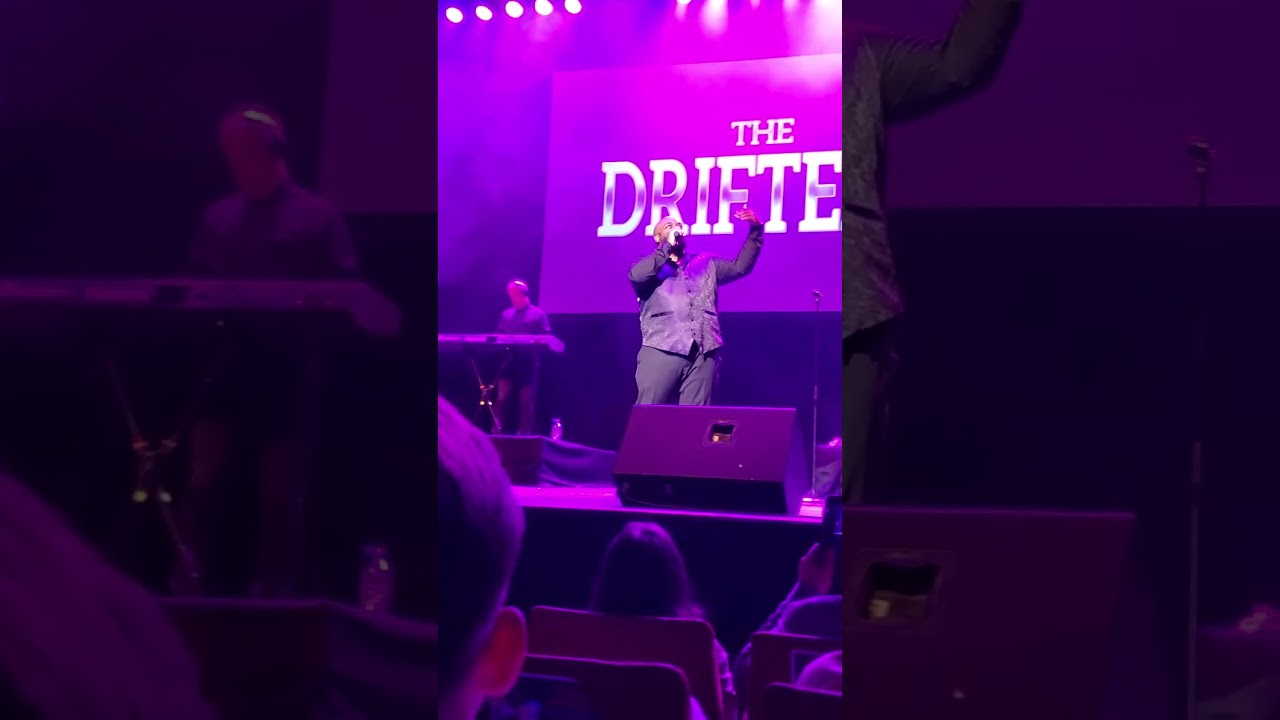 THE DRIFTERS  Like Sister And Brother CLIFFS PAVILION SOUTHEND 1/9/2024