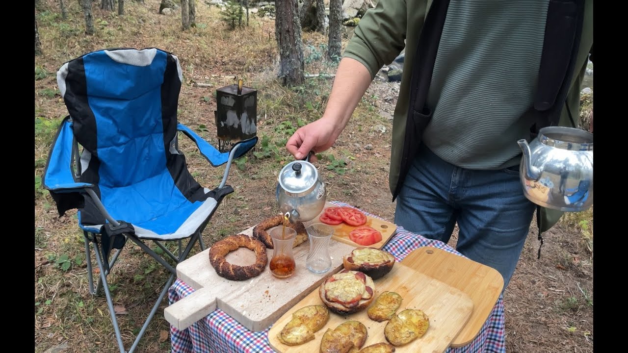 Ormanda Harika Kahvaltı: Kendi Fırınımızı Yaptık!  Amazing Forest Breakfast: We Built Our Own Oven!