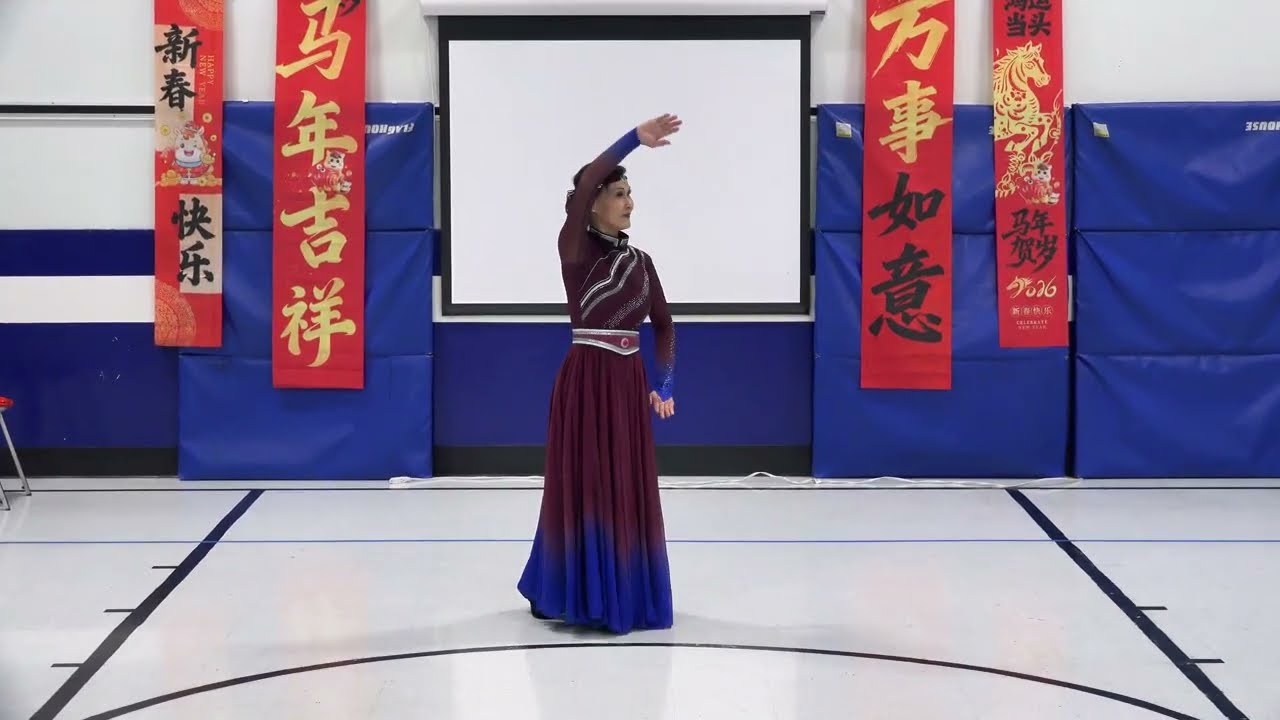 Mongolian Dance：Moni Mountain – a dynamic Mongolian dance highlighting strength and grace 蒙古舞：莫尼山-一组