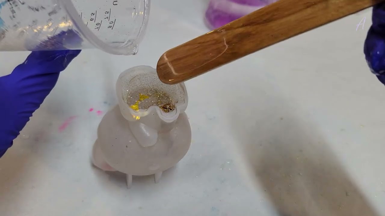 Cute Gold and Silver Resin Cat