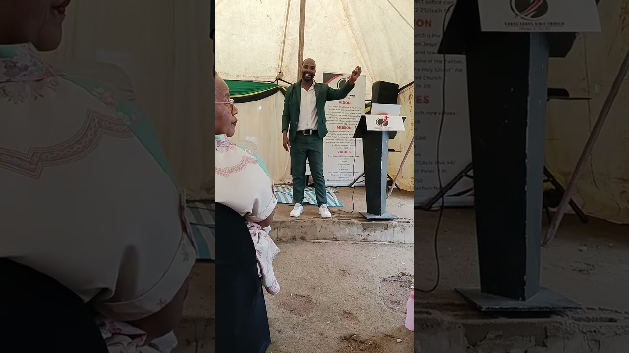 Ngiyanibeka esandleni sikaNkulunkulu nasezwini lakhe 