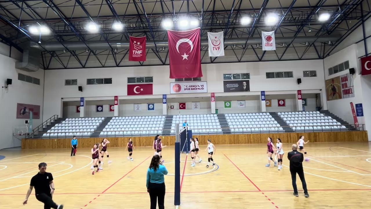 KÜÇÜK KIZLAR 1.LİG KARTAL ANADOLU SPOR KULÜBÜ 2 - SÜREYYAPAŞA SK 3