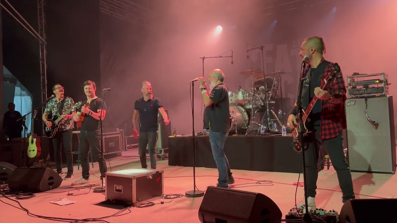 Tais toi et Creuse - Les Fatals Picards le 25 09 2022 à Saint Florentin