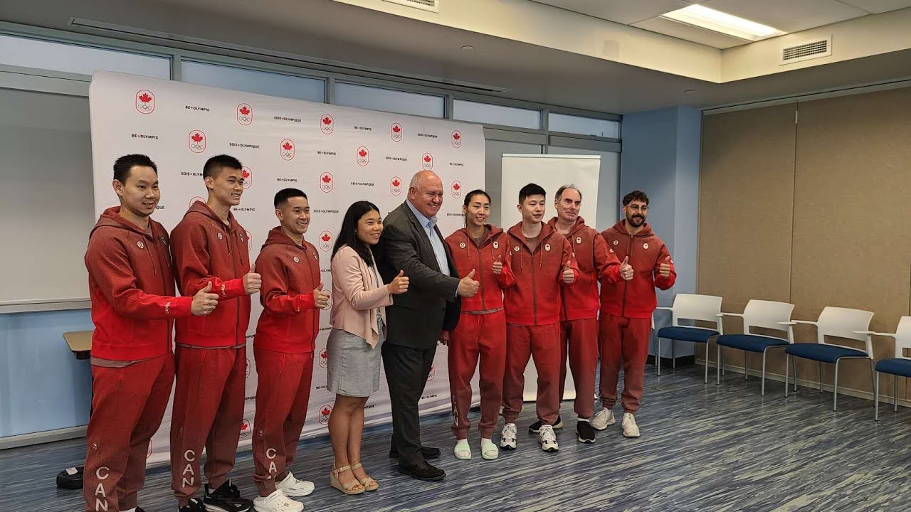 Frank  Scarpitti The Mayor Of Markham Sending Off Canadian Badminton Olympians