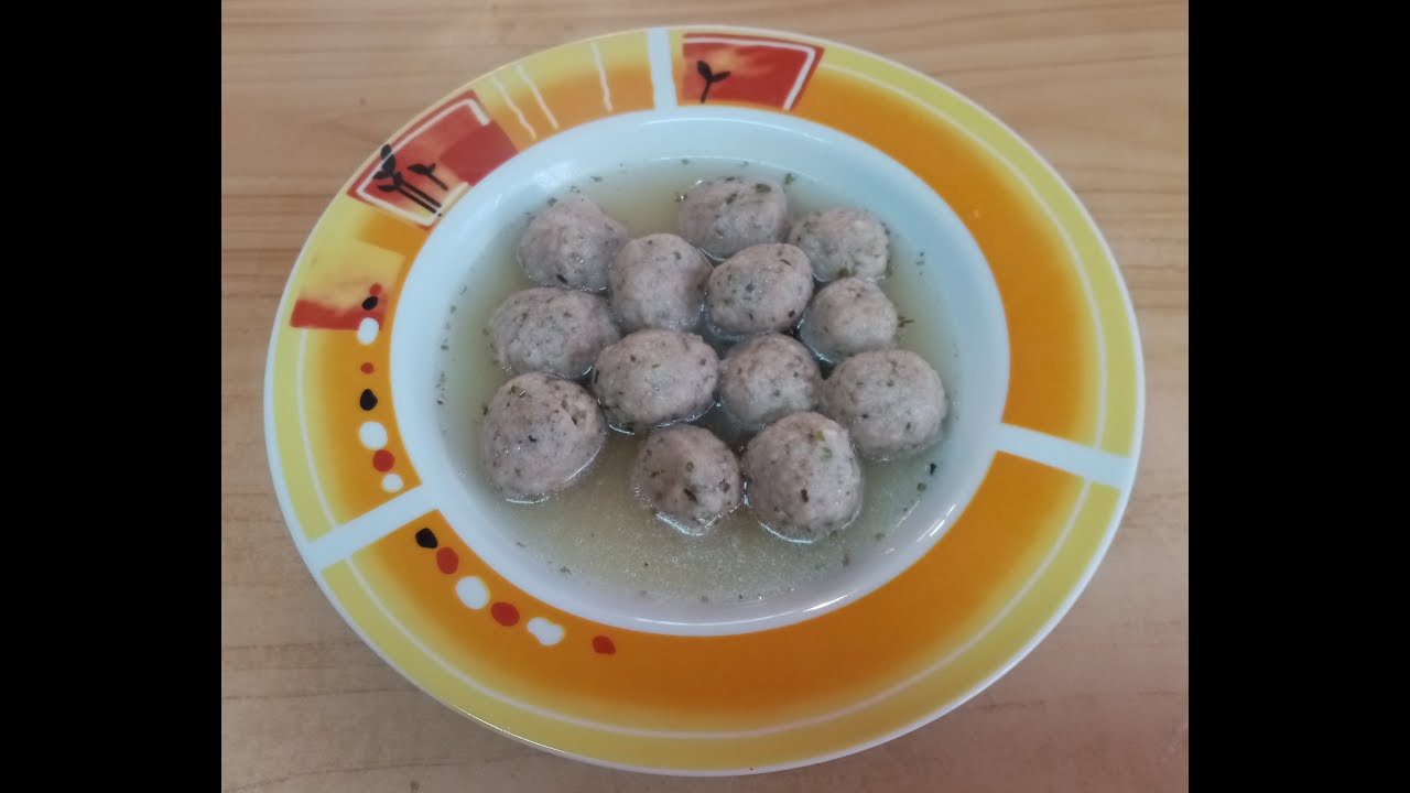 Knedlíčky do polévky z játrové paštiky