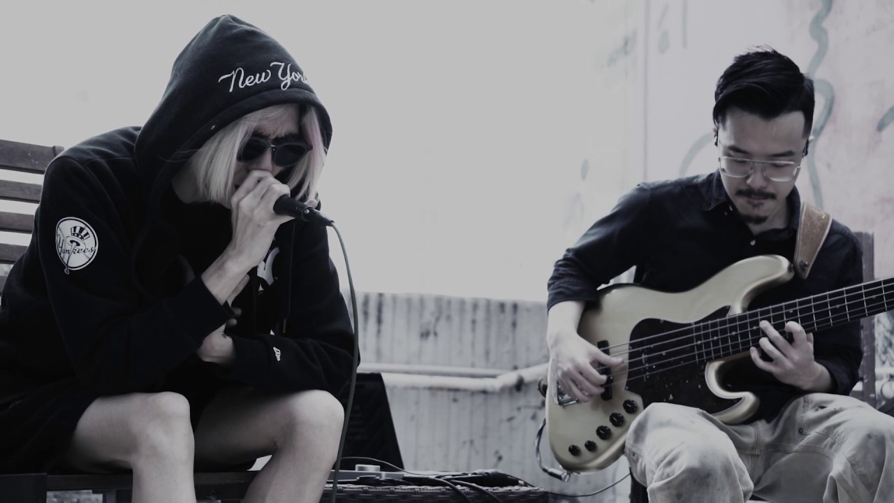 Jan Curious & tombeats. - Solid (Rooftop Live Version)