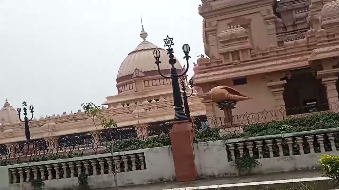 My family going to temple in new delhi chatarpur mandir 