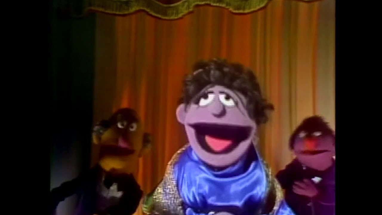 Sesame Stree - Back Front Muppet Opera Song (HQ)