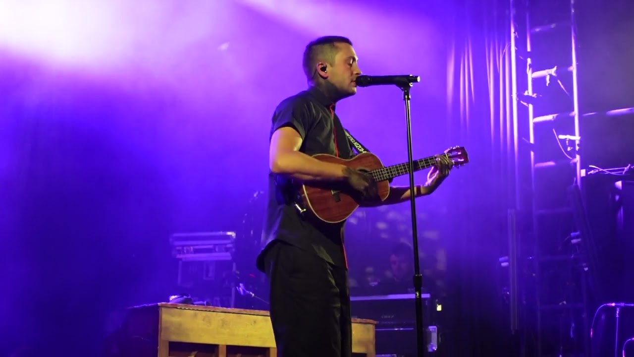 twenty one pilots - Screen - Live in the Electric Ballroom, London, 9th May 2024