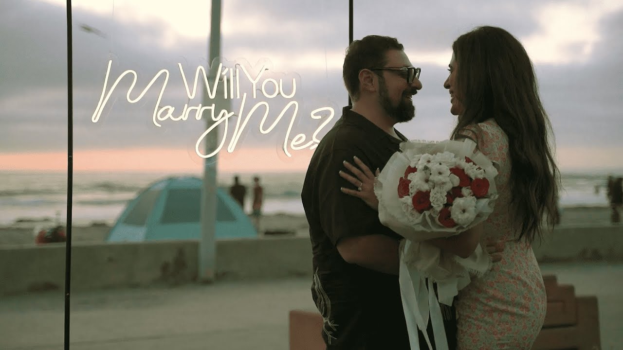 I Think I Want to Marry You // La Jolla Shores Neon Sign Proposal