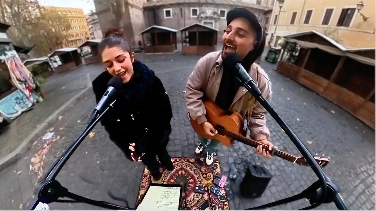 Dice di non essere brava… poi tira fuori UNA SUPER VOCE!
