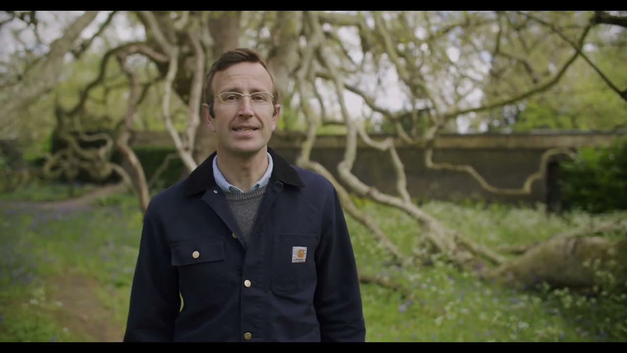 𝘈𝘳𝘦 𝘸𝘦 𝘣𝘦𝘪𝘯𝘨 𝘨𝘰𝘰𝘥 𝘢𝘯𝘤𝘦𝘴𝘵𝘰𝘳𝘴? Deep time & the legacies we're leaving, with Prof Robert Macfarlane