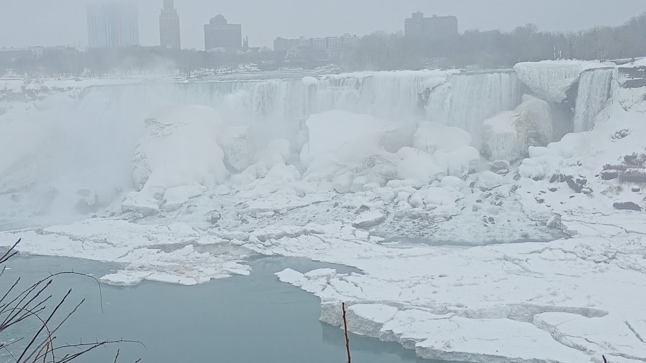 Niagara Falls live at the Falls 17 February 2026