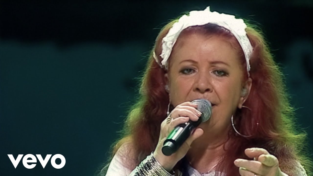 Beth Carvalho - Agradecer E Abra&ccedil;ar (Ao Vivo No Teatro Castro Alves, Salvador, Brasil / 2006)