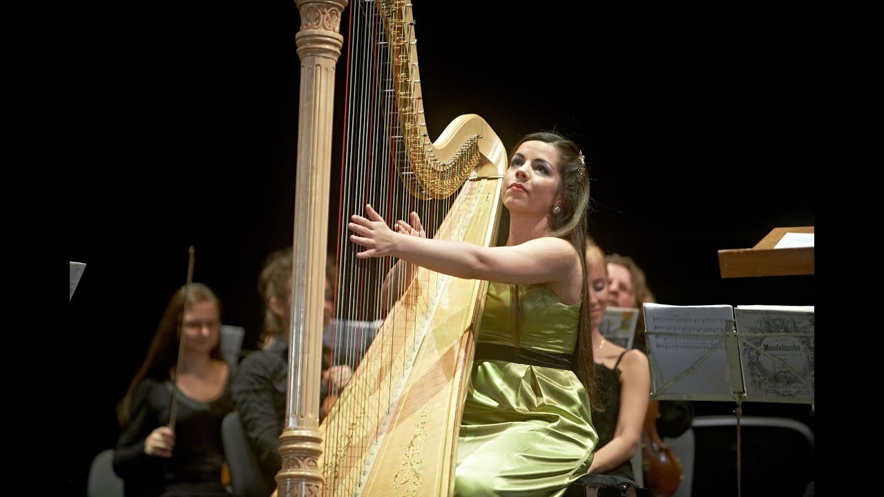 Claude Debussy, Danse, I. Sacrée, II. Profane. Elisa Netzer, harp