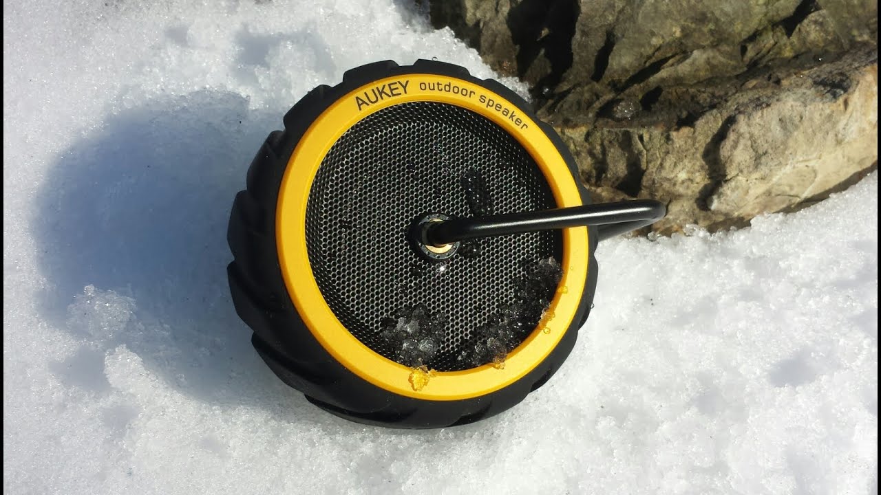 Aukey Wireless Outdoor Speaker Unboxing/Setup