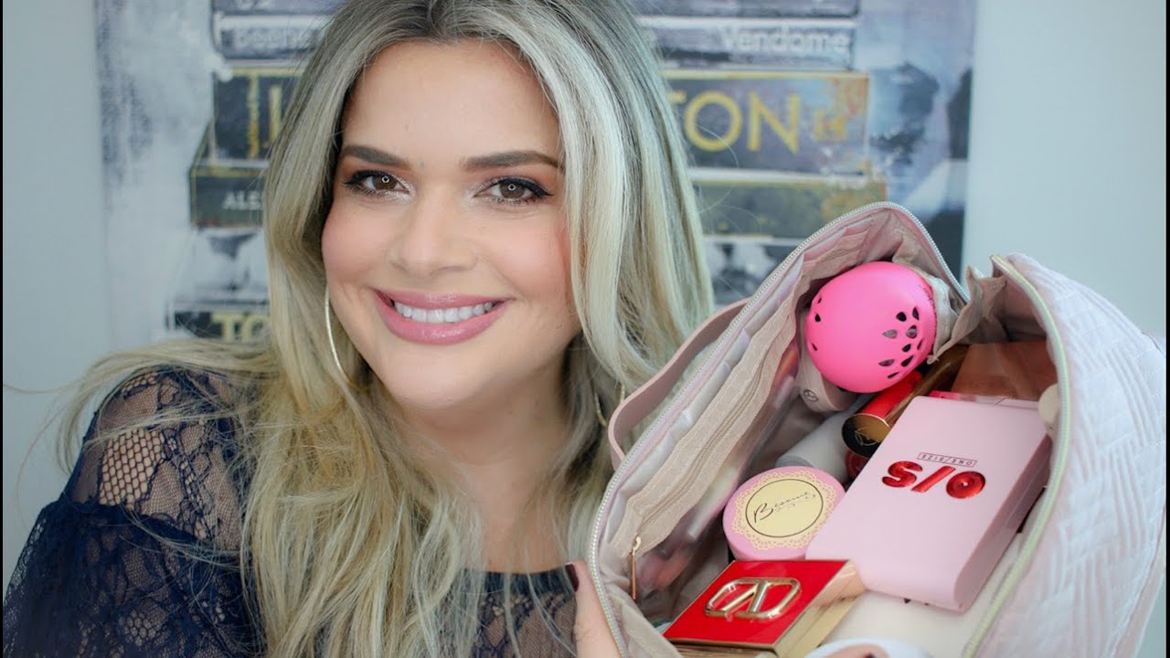 PACK WITH ME | WHAT'S IN MY TRAVEL MAKEUP BAG? | MAKEUP TRAVEL MUST HAVES