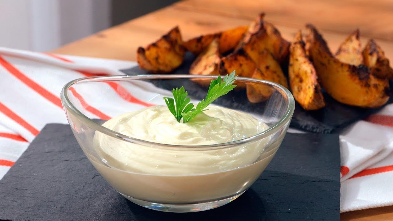 C&oacute;mo hacer salsa alioli - Cocinatis