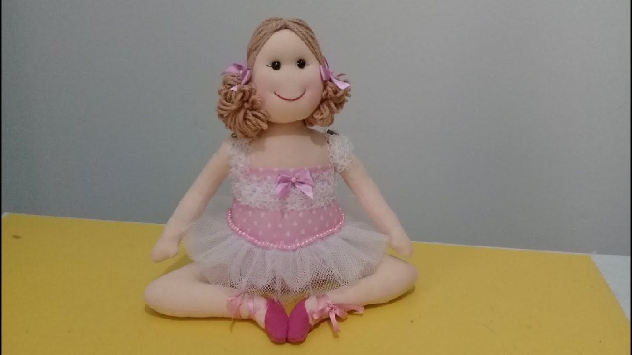 Bailarina porta trecos feita com pote de manteiga