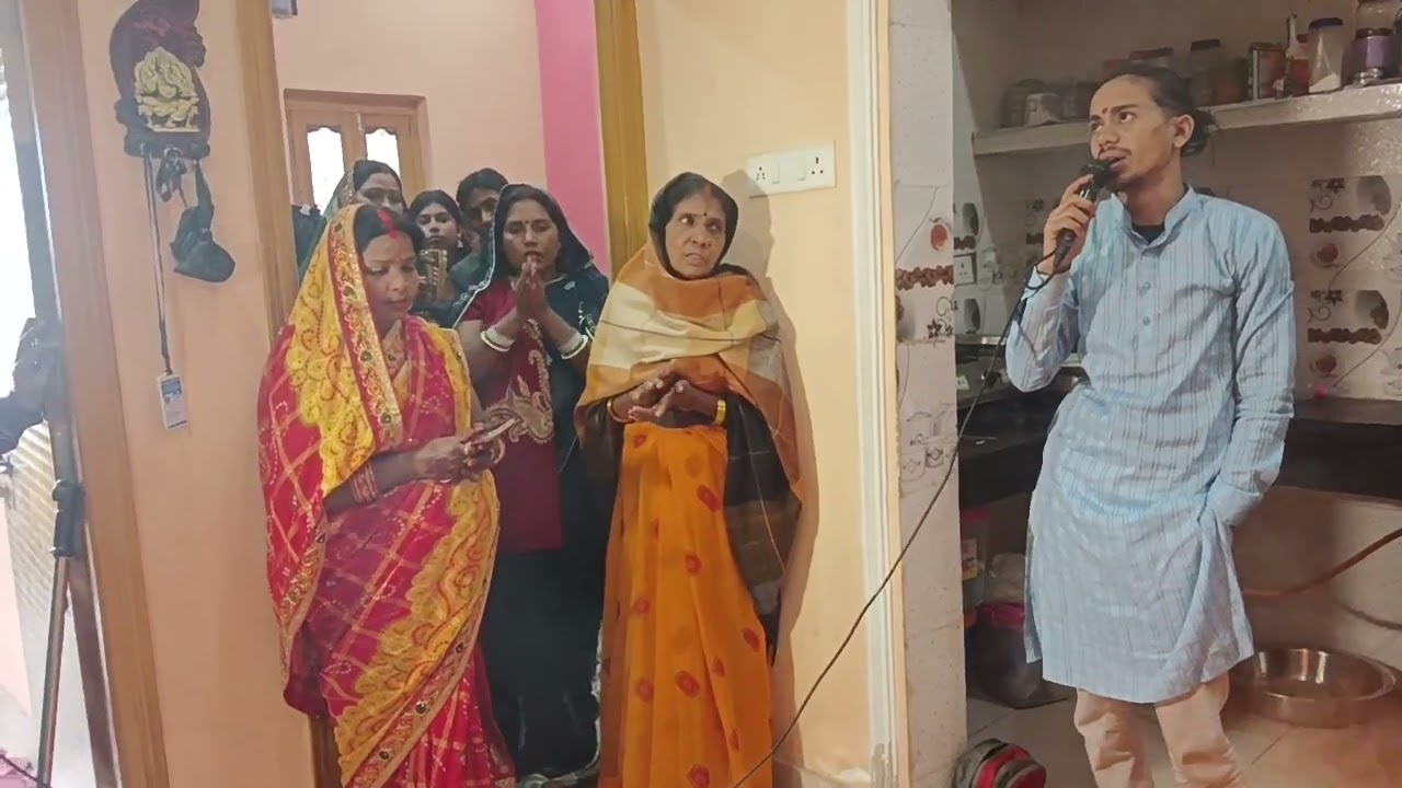 Sabhi pariwar ke sath arti satnarayen ki!! Shorts# satnarayen puja #factshorts #funny #comedyvideos#