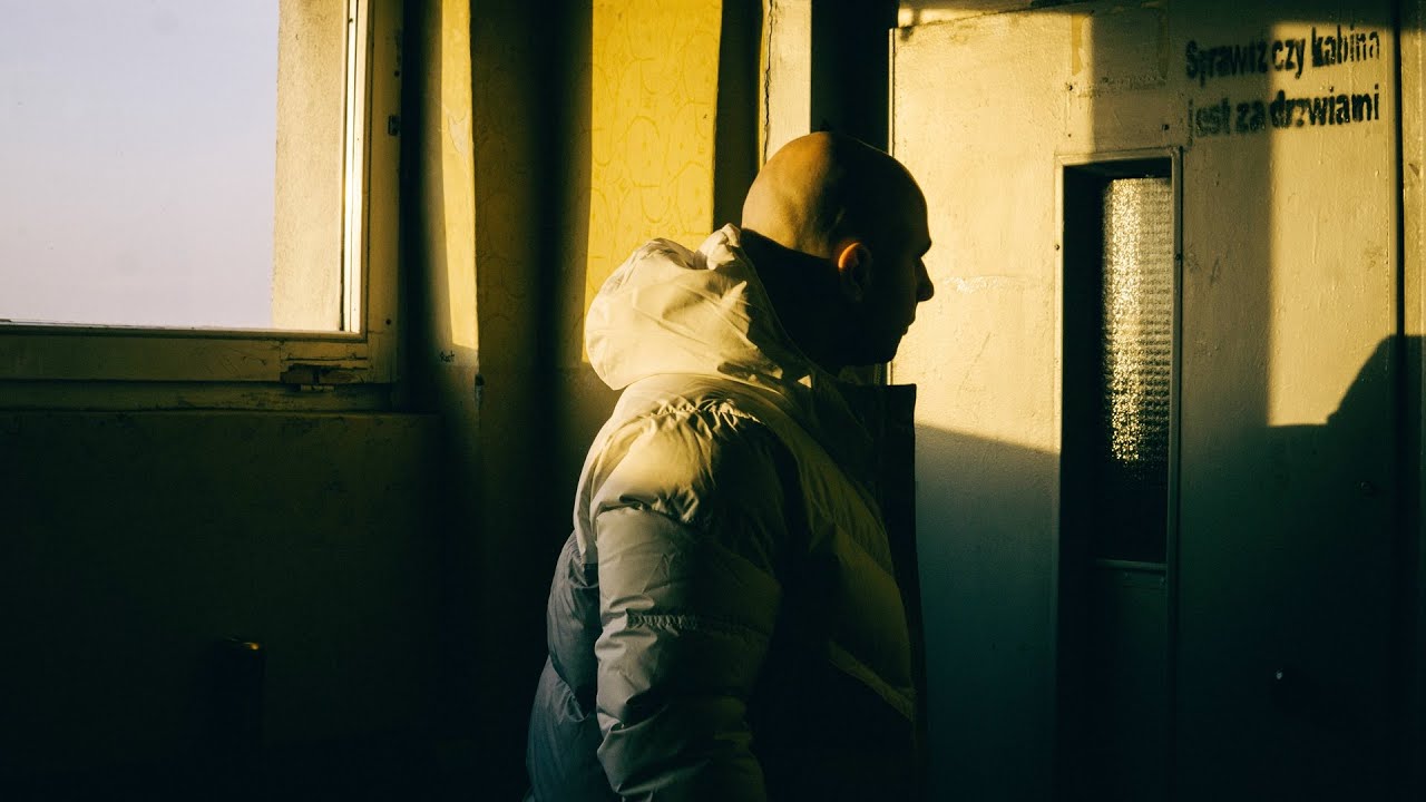 Dawid Obserwator - Zajrzyj (prod. 4Money)