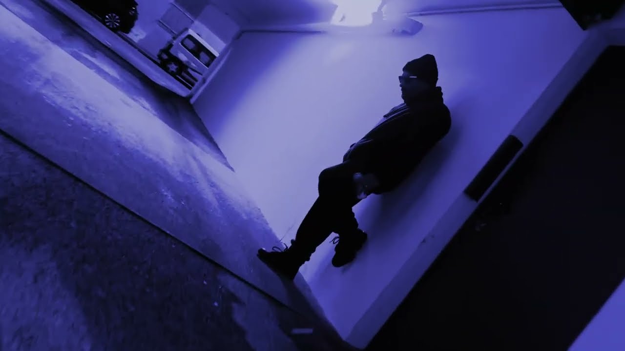 Titus La Monarchie - Mawashigeri