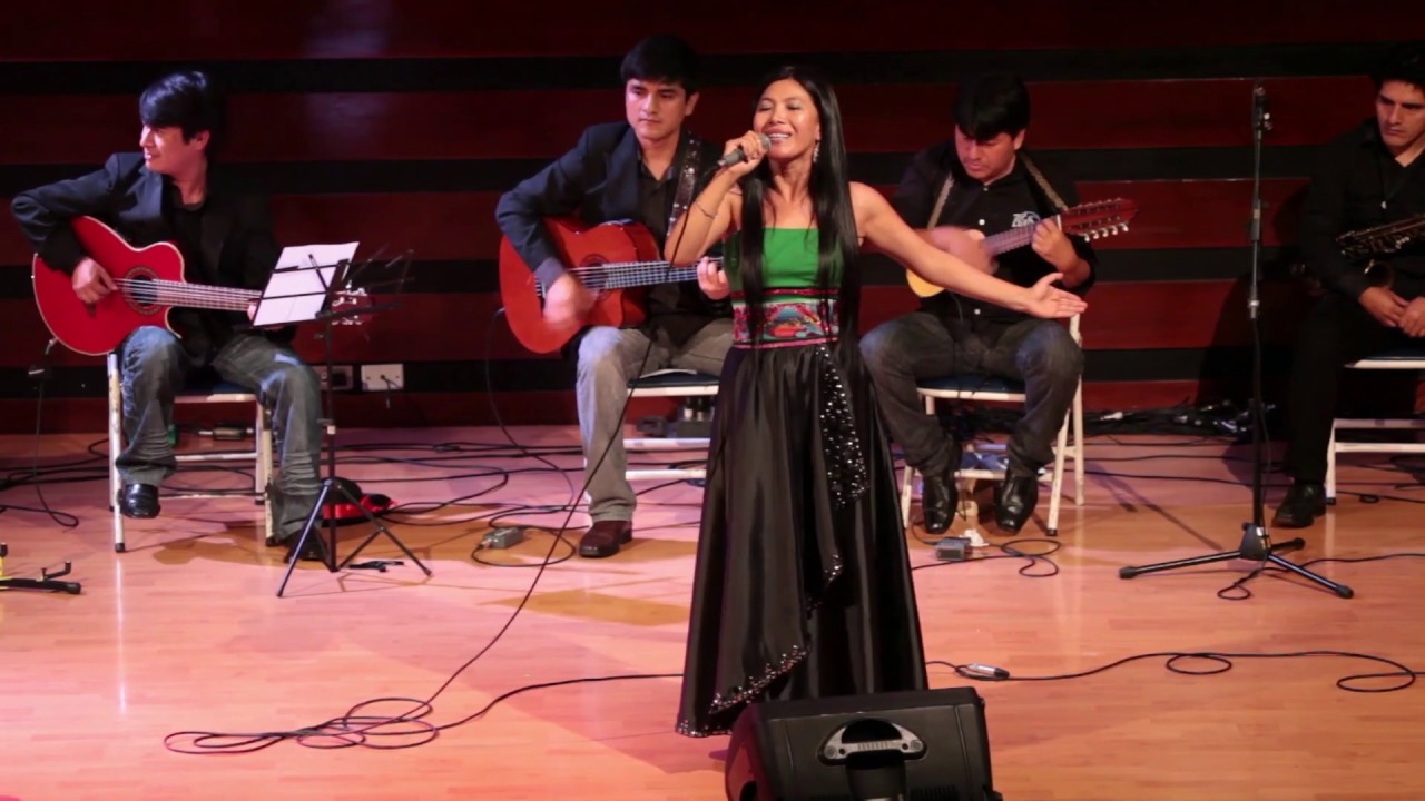 Consuelo Jerí/Mix de huaynos ancashinos