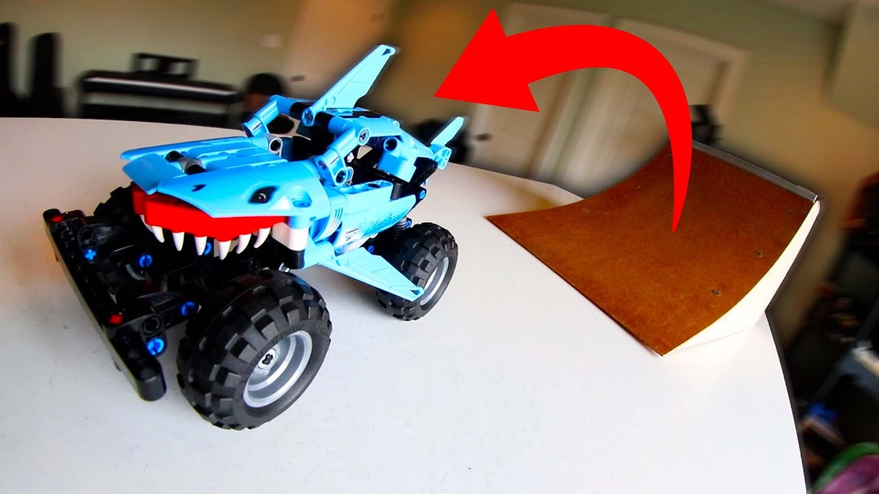 LEGO MEGALODON MONSTER TRUCK!