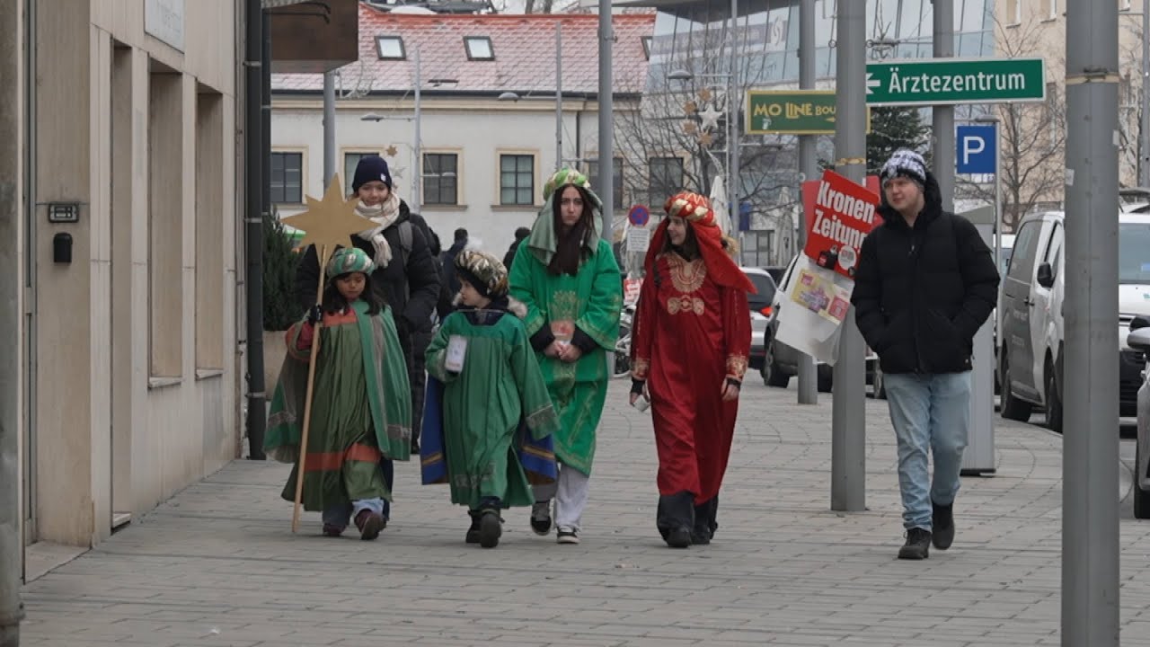 Sternsinger unterwegs in Schwechat: Segen, Spenden und starke Gemeinschaft