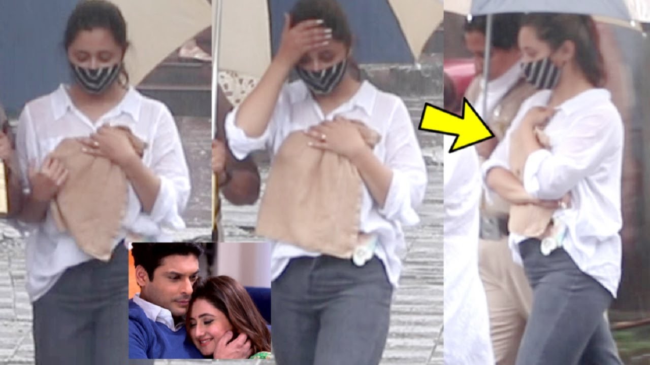 Rashmi Desai ने अपने सीने से लगा कर रखा Sidharth Shukla की आखिरी निशानी